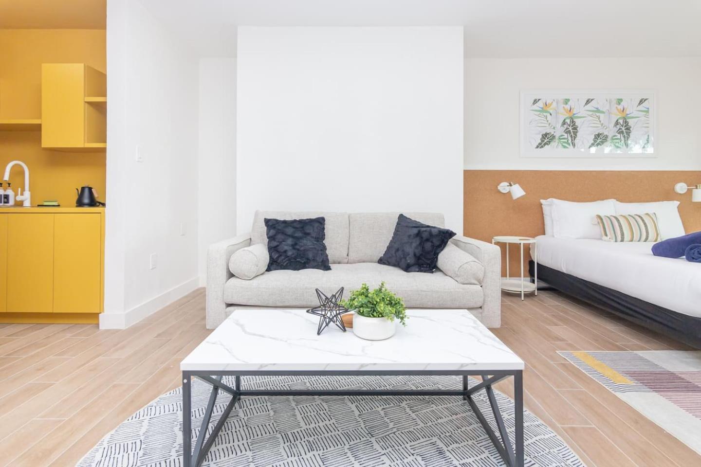 Large Stylish Studio Apartment In El Portal #3 ميامي المظهر الخارجي الصورة