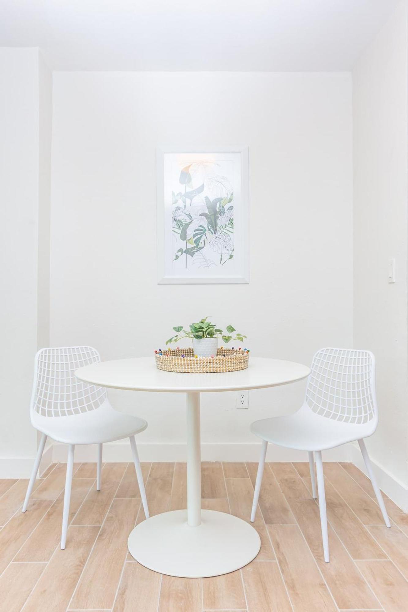 Large Stylish Studio Apartment In El Portal #3 ميامي المظهر الخارجي الصورة